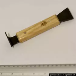 Стамеска пасічника 160 мм (чорна сталь) дерев'яна ручка