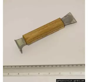 Стамеска пасечника 160 мм (оцинкованная) деревянная ручка